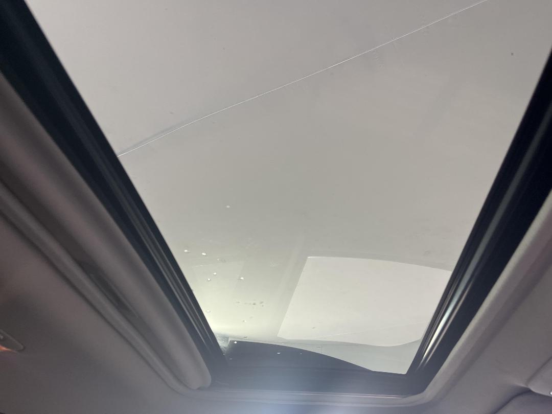 Photo '30' of Subaru Outback