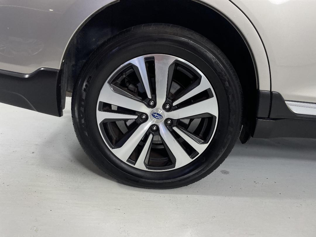 Photo '12' of Subaru Outback Photo '12' of Subaru Outback