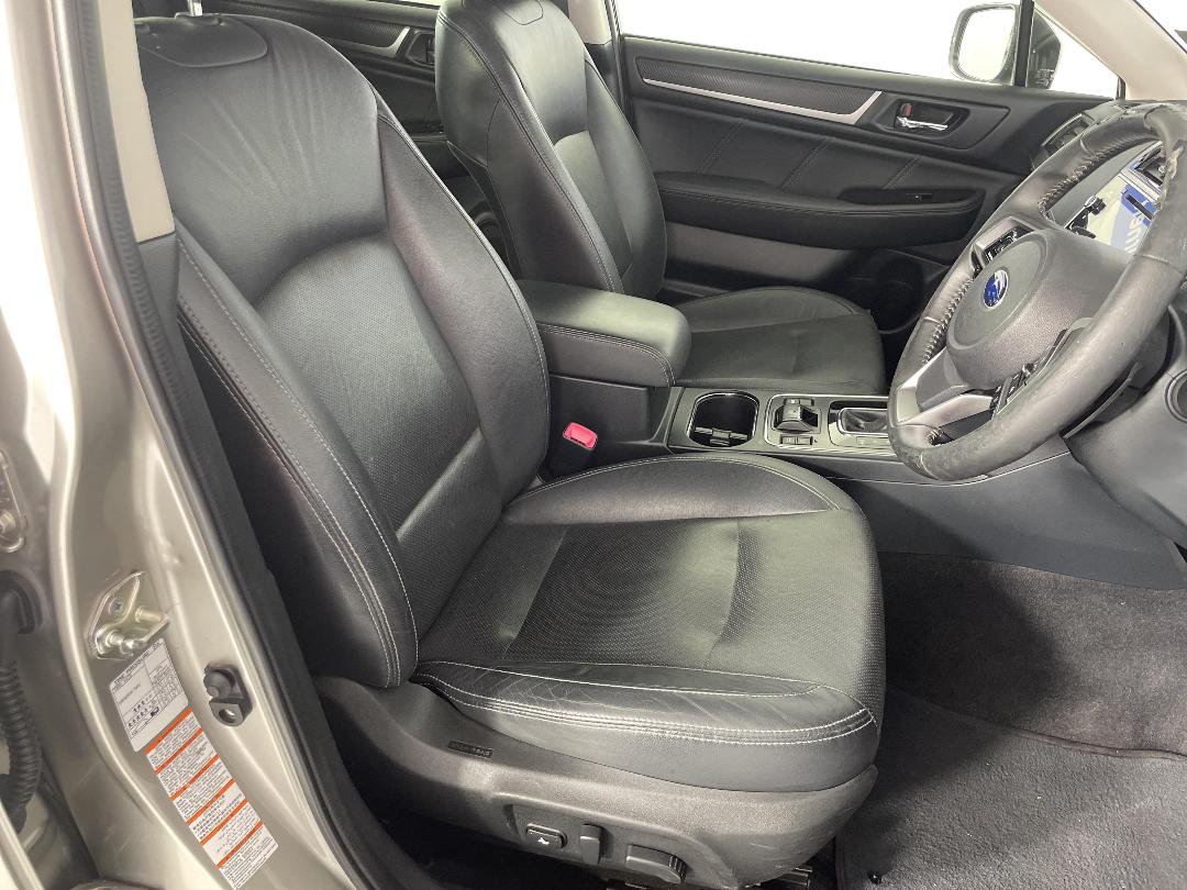 Photo '16' of Subaru Outback Photo '16' of Subaru Outback