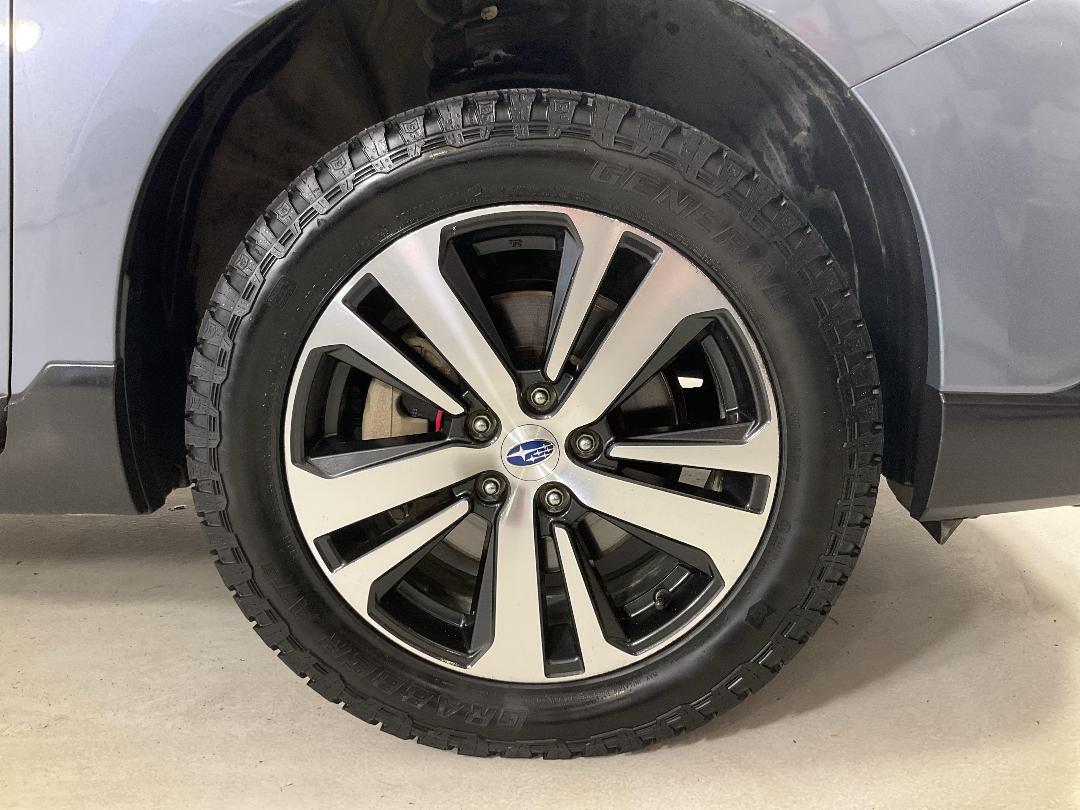 Photo '9' of Subaru Outback