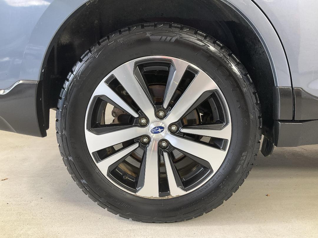 Photo '12' of Subaru Outback