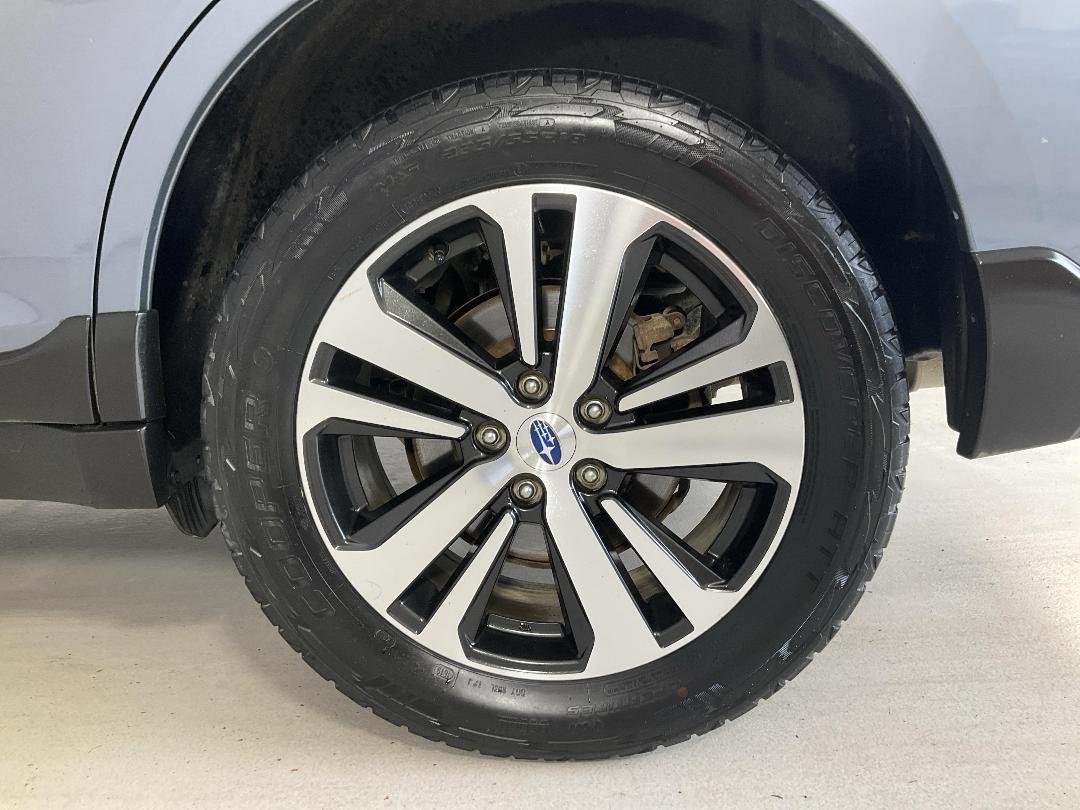 Photo '11' of Subaru Outback