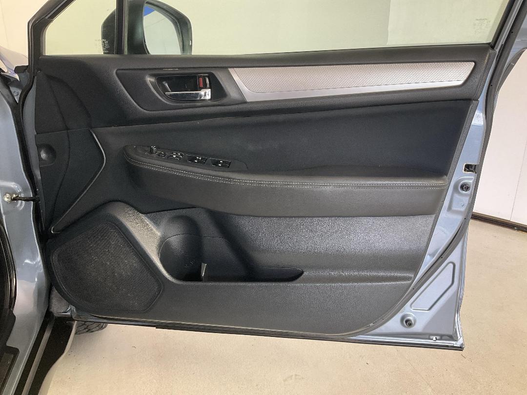 Photo '15' of Subaru Outback