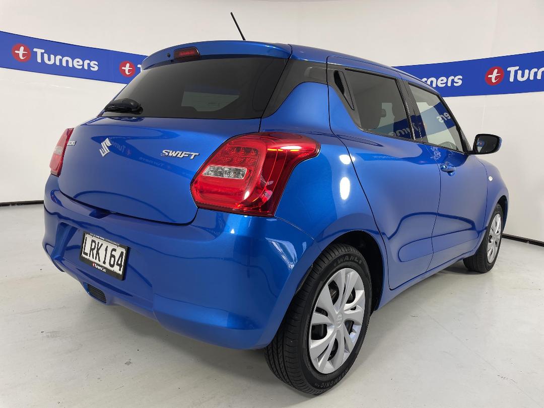 Photo '7' of Suzuki Swift