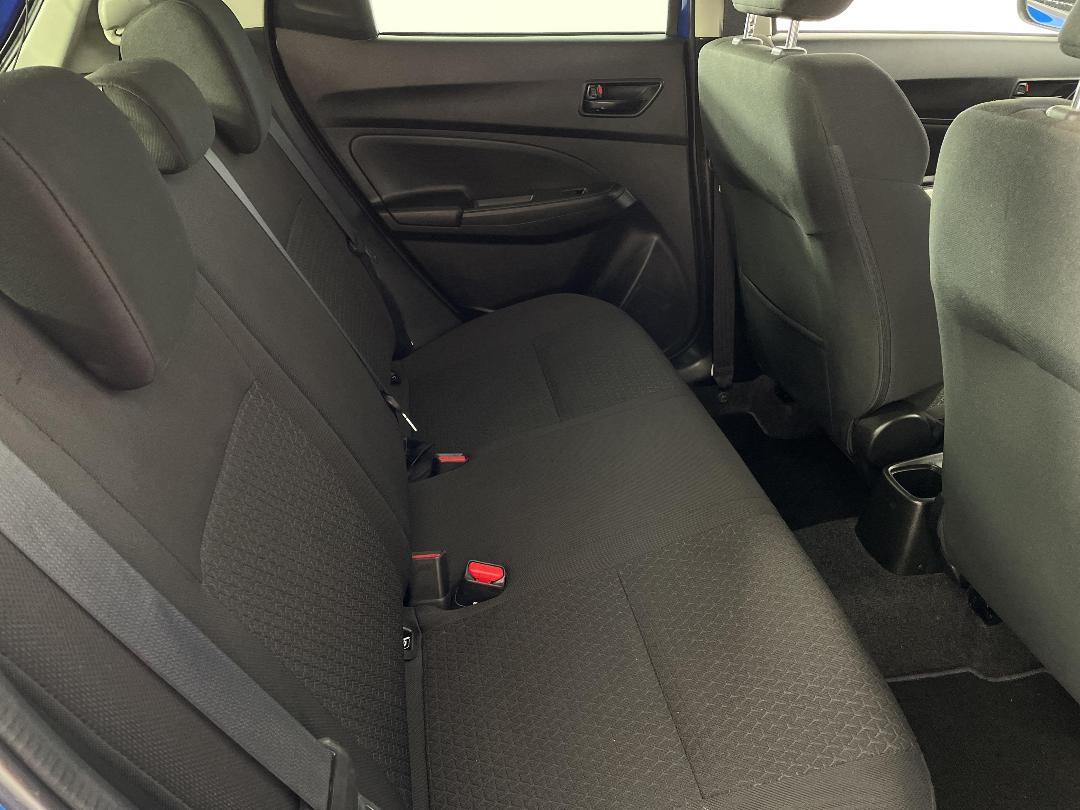 Photo '20' of Suzuki Swift