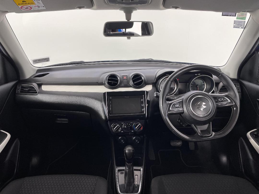 Photo '17' of Suzuki Swift