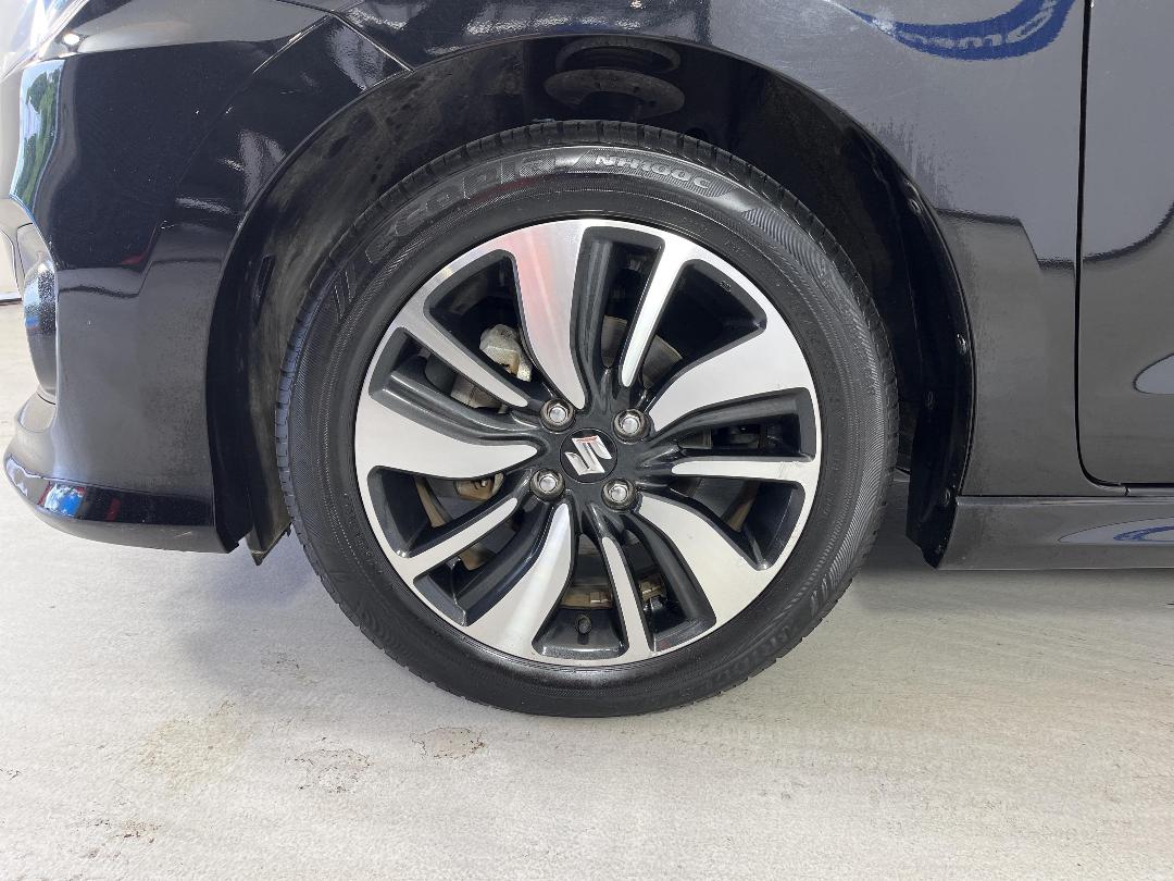 Photo '10' of Suzuki Swift