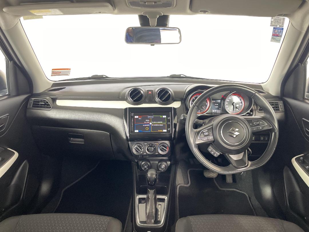 Photo '17' of Suzuki Swift