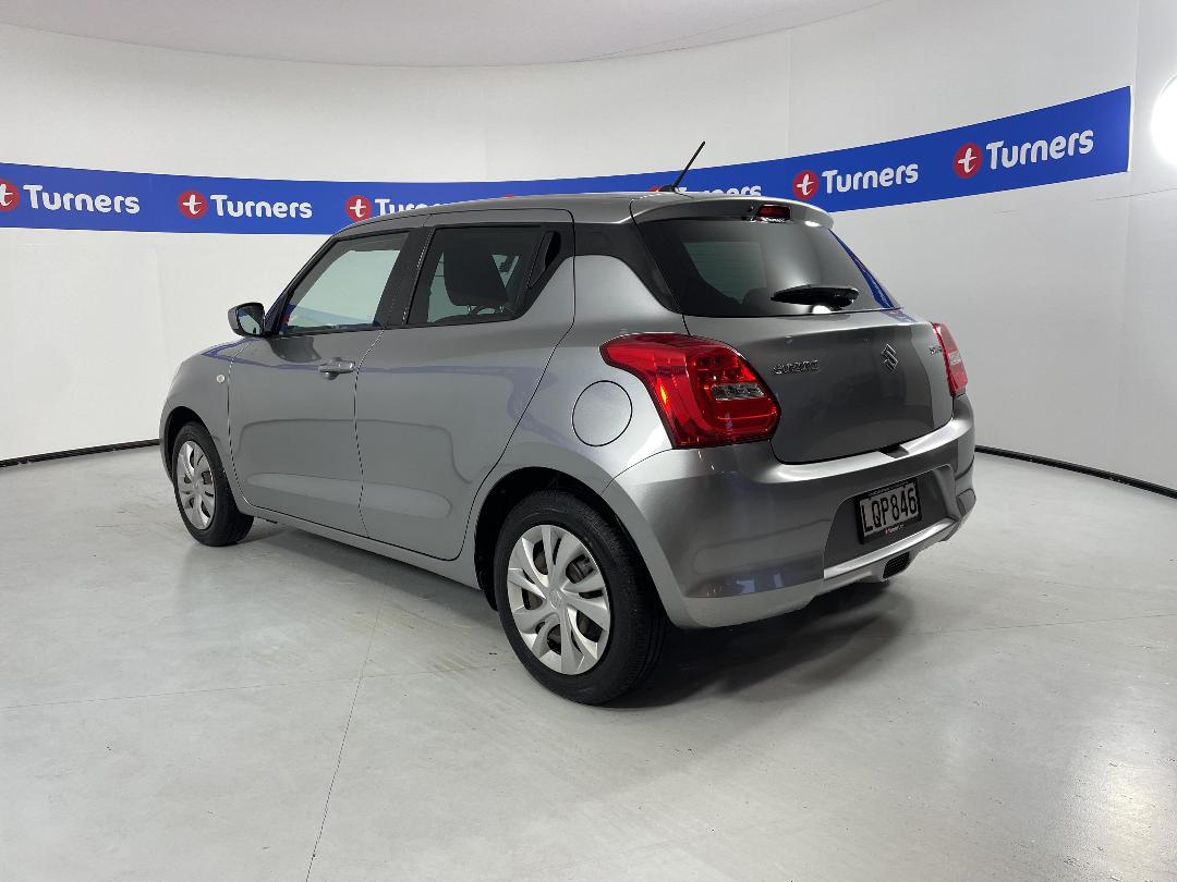 Photo '5' of Suzuki Swift