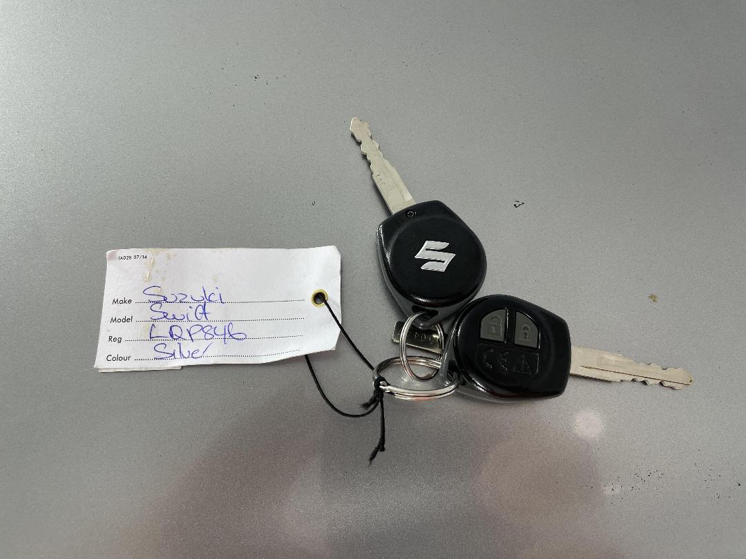 Photo '22' of Suzuki Swift