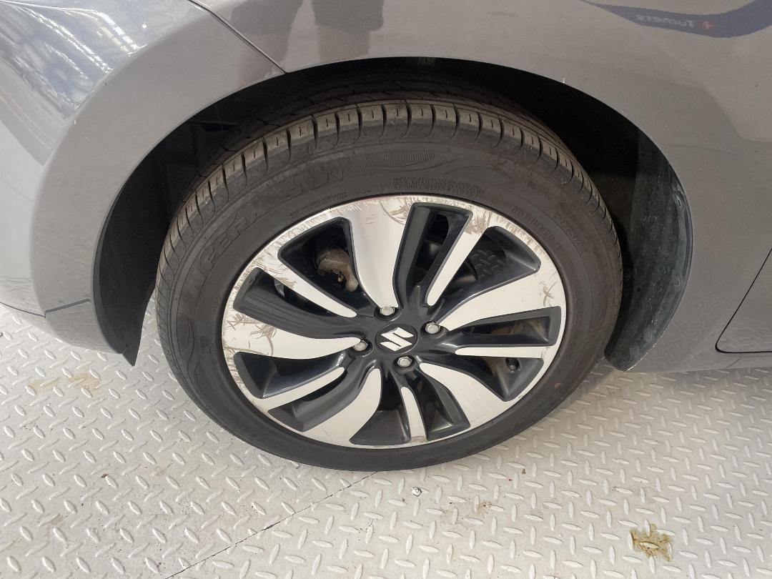 Photo '10' of Suzuki Swift Photo '10' of Suzuki Swift