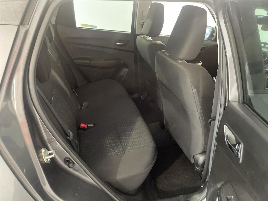 Photo '20' of Suzuki Swift Photo '20' of Suzuki Swift