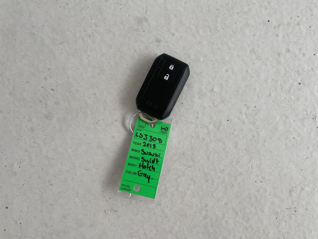 Photo '22' of Suzuki Swift Photo '22' of Suzuki Swift