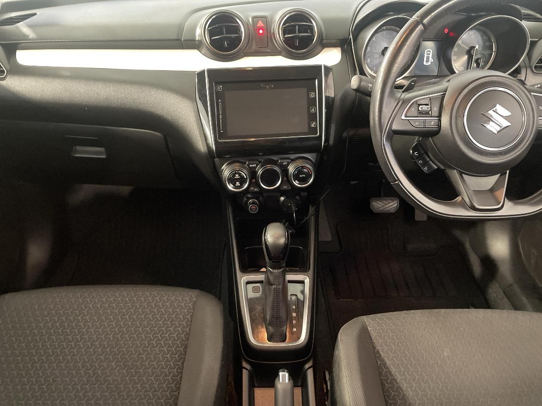 Photo '18' of Suzuki Swift Photo '18' of Suzuki Swift