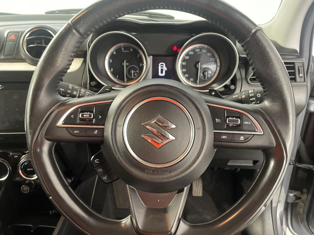 Photo '27' of Suzuki Swift Photo '27' of Suzuki Swift