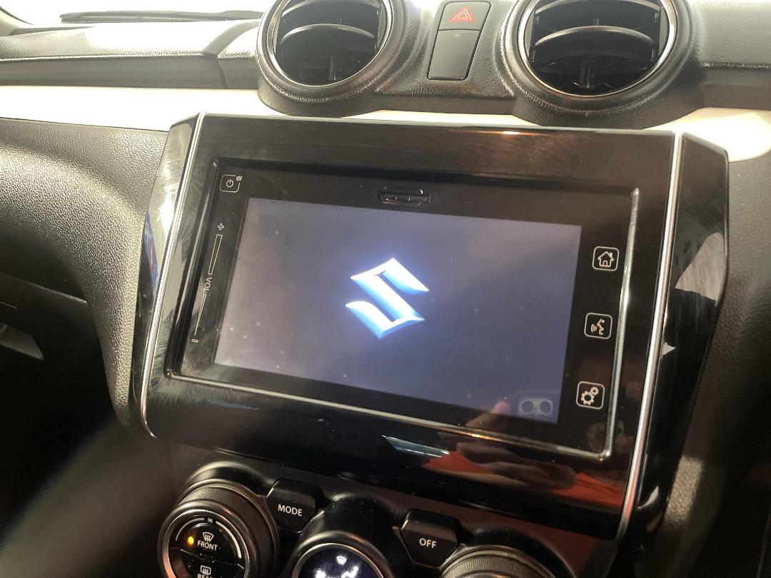 Photo '28' of Suzuki Swift Photo '28' of Suzuki Swift