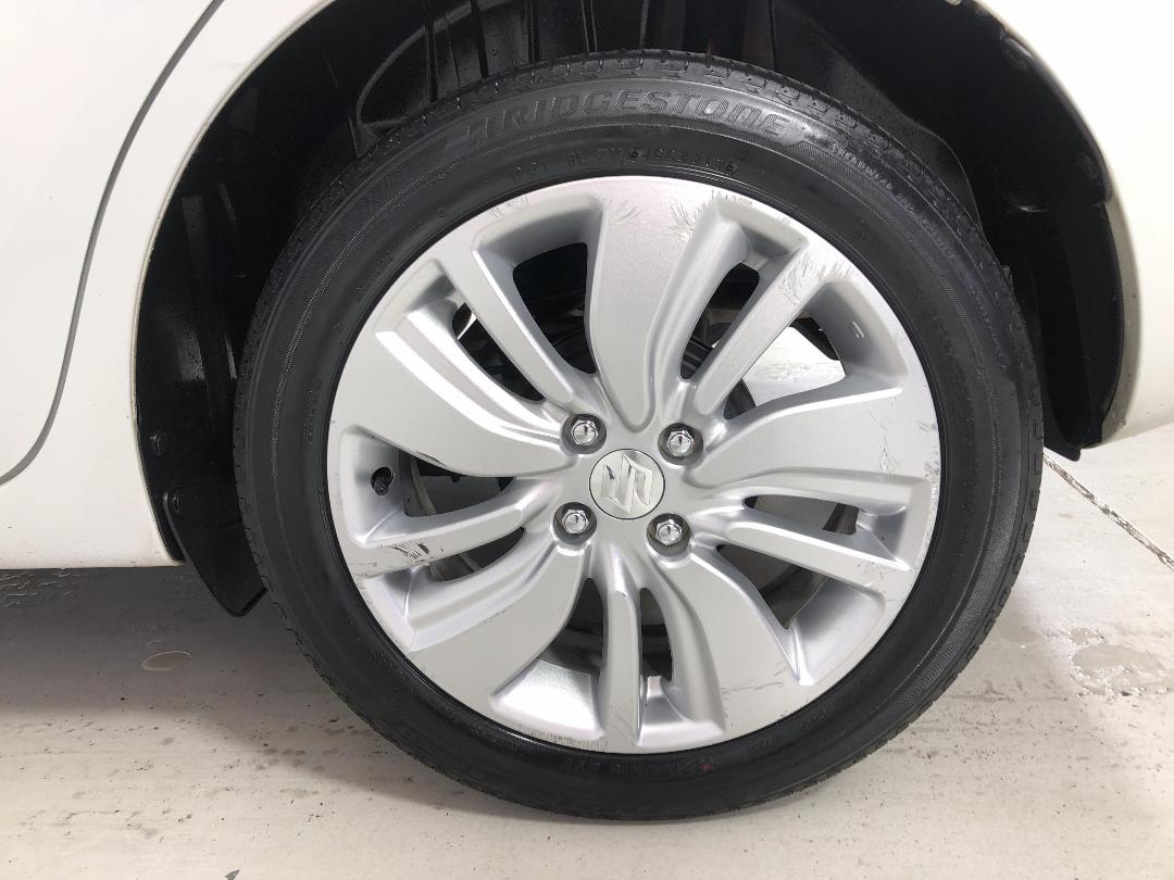 Photo '11' of Suzuki Swift