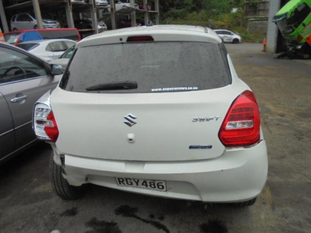 Photo '3' of Suzuki Swift Hybrid