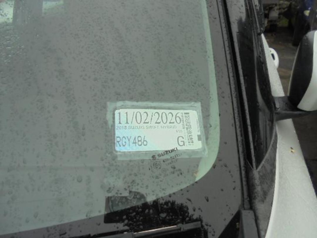 Photo '19' of Suzuki Swift Hybrid