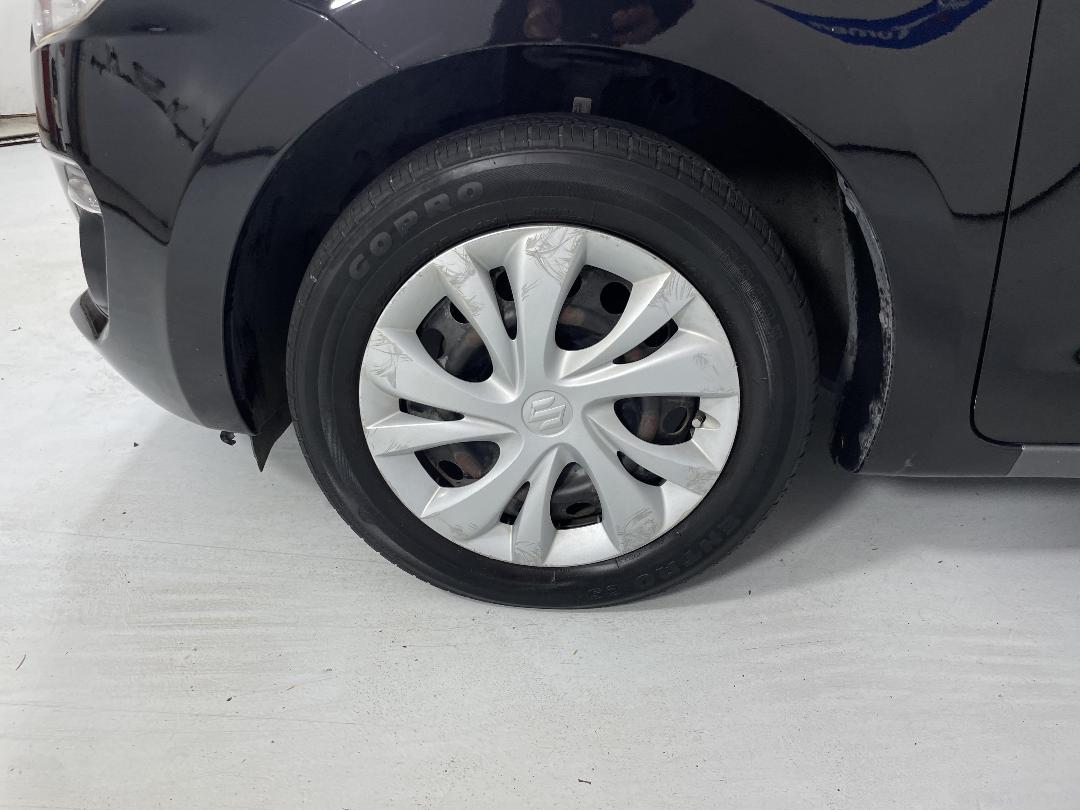 Photo '10' of Suzuki Swift Photo '10' of Suzuki Swift