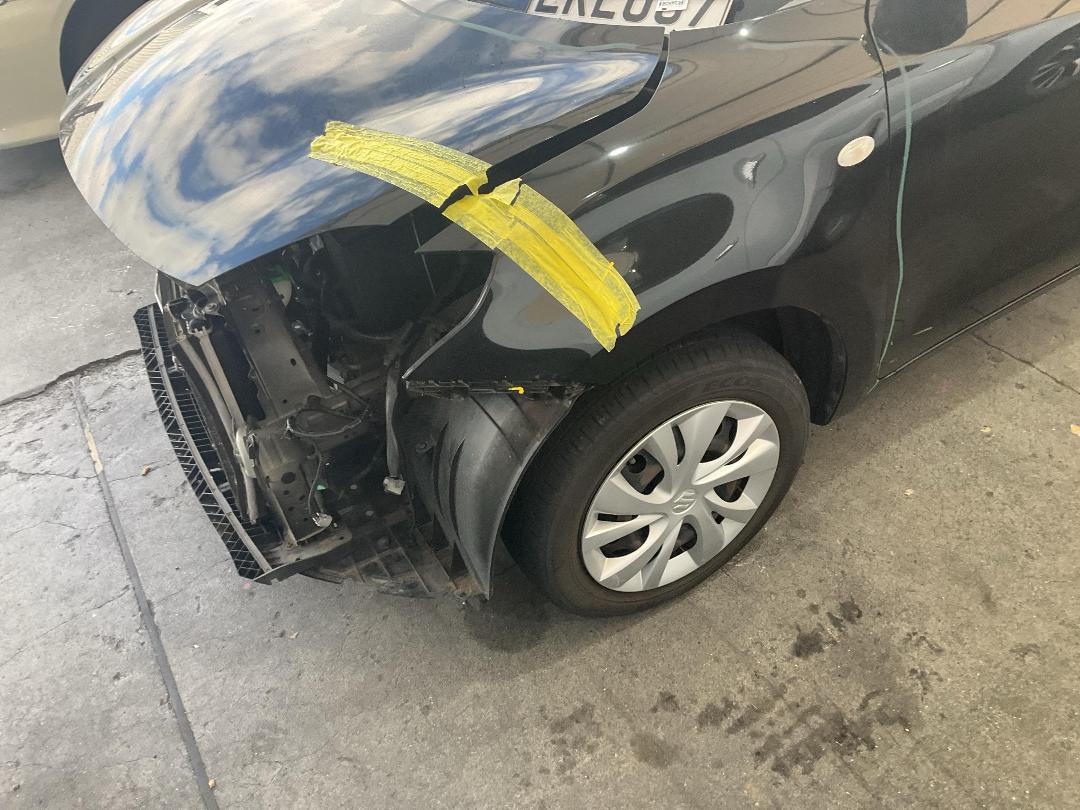 Photo '6' of Suzuki Swift GLC