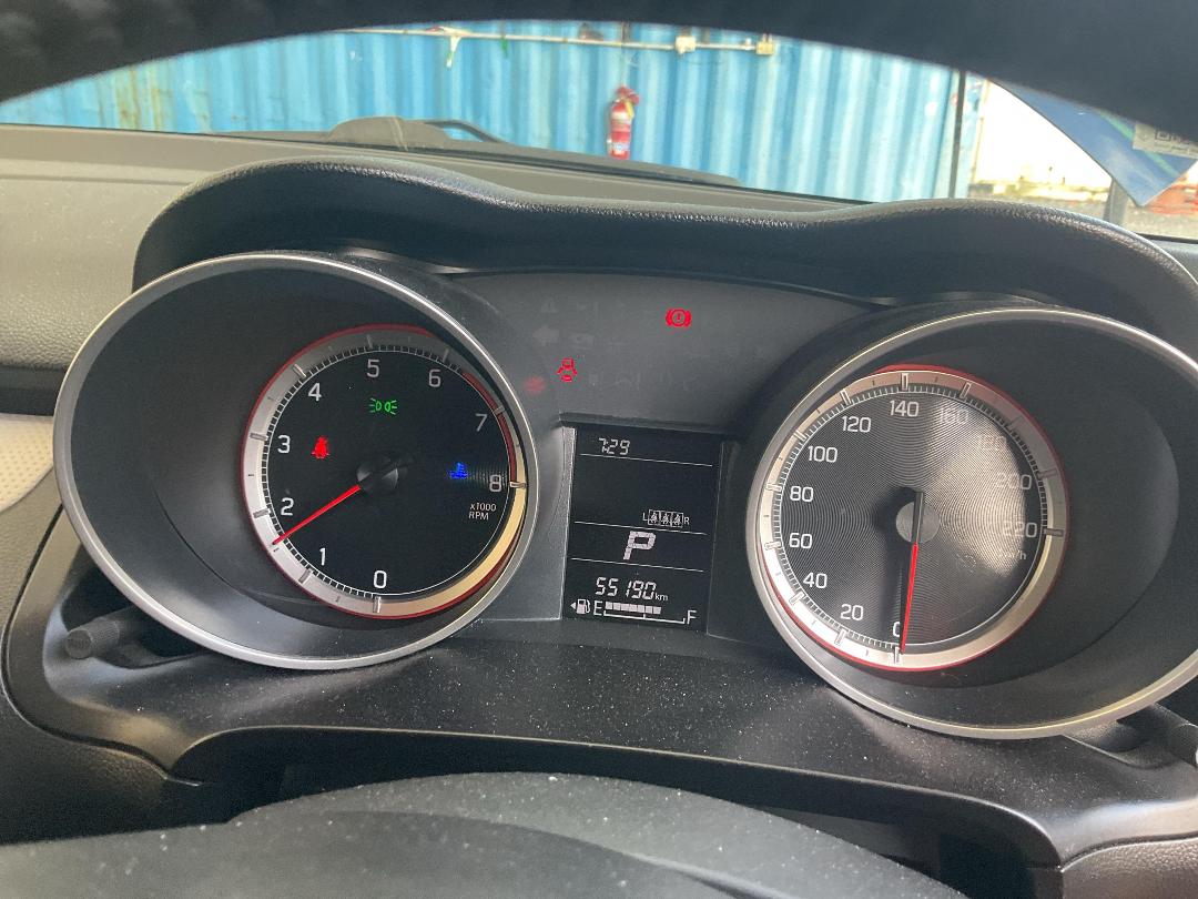 Photo '18' of Suzuki Swift GLC