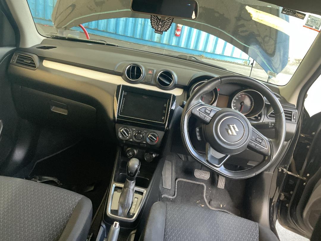 Photo '22' of Suzuki Swift GLC