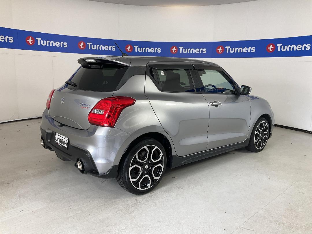 Photo '7' of Suzuki Swift