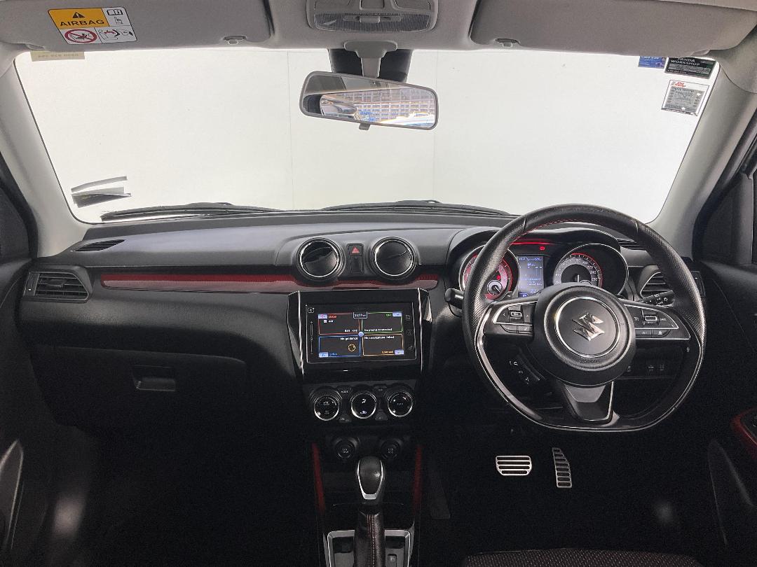 Photo '17' of Suzuki Swift