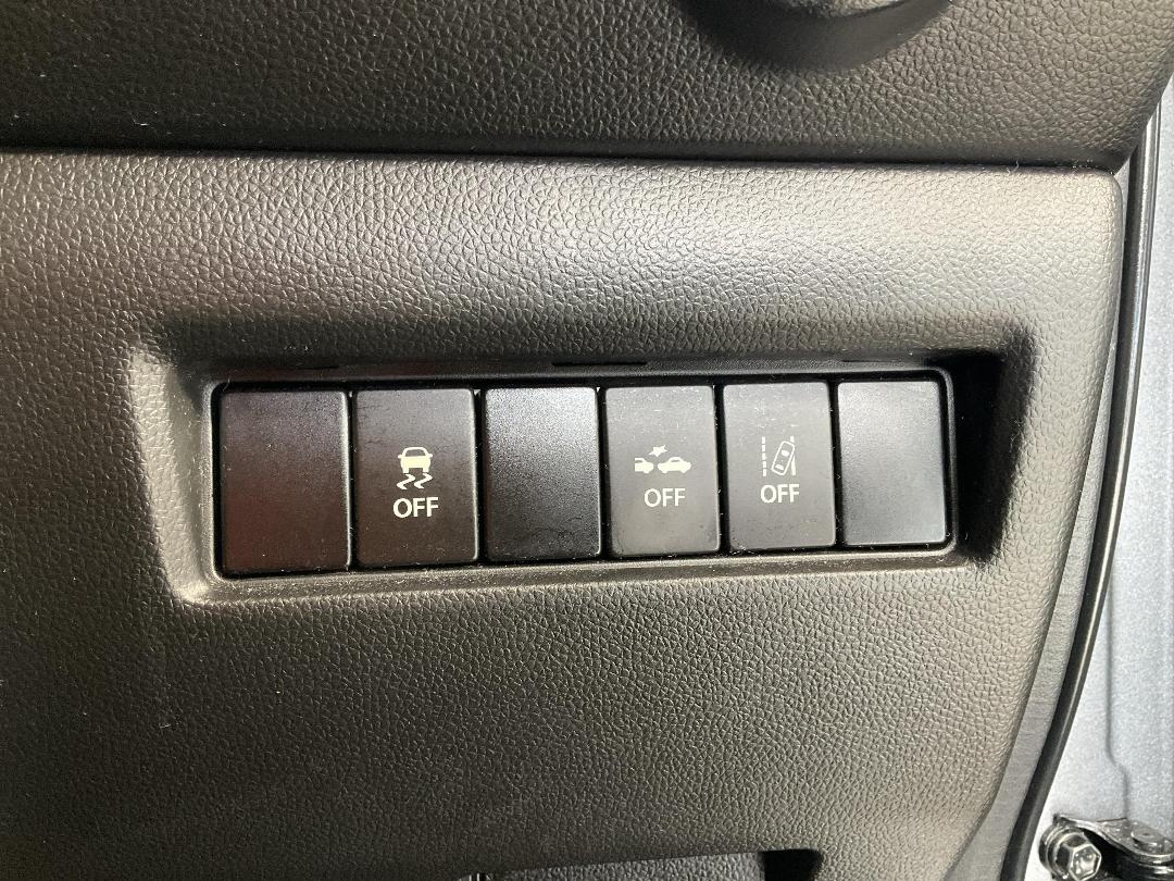 Photo '30' of Suzuki Swift