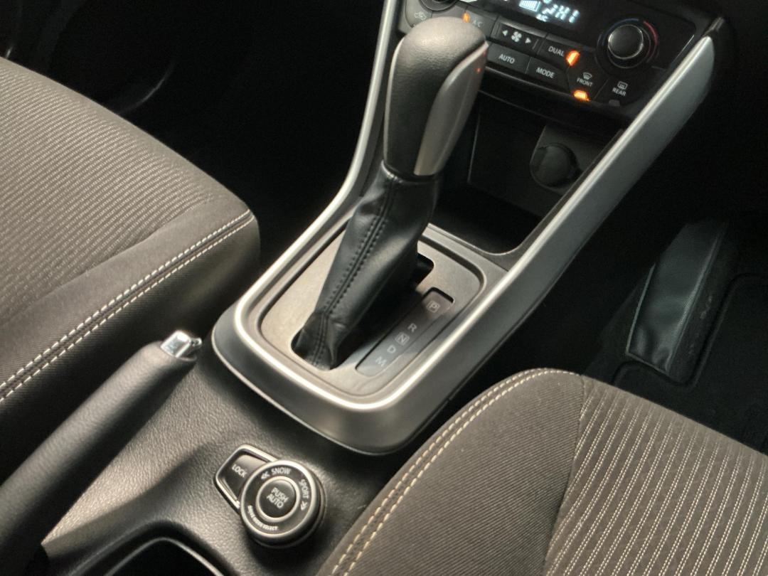 Photo '23' of Suzuki SX4 S-Cross Photo '23' of Suzuki SX4 S-Cross