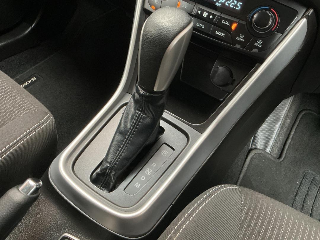 Photo '23' of Suzuki SX4 S-Cross