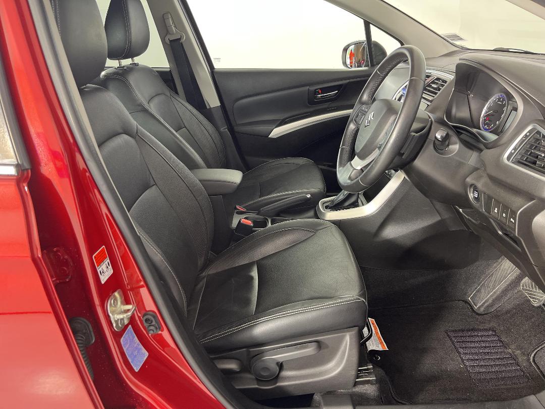 Photo '16' of Suzuki SX4 S-Cross Photo '16' of Suzuki SX4 S-Cross