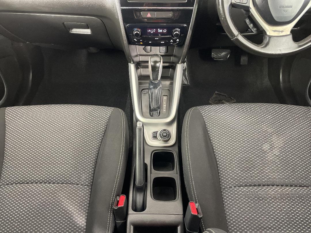 Photo '18' of Suzuki Vitara