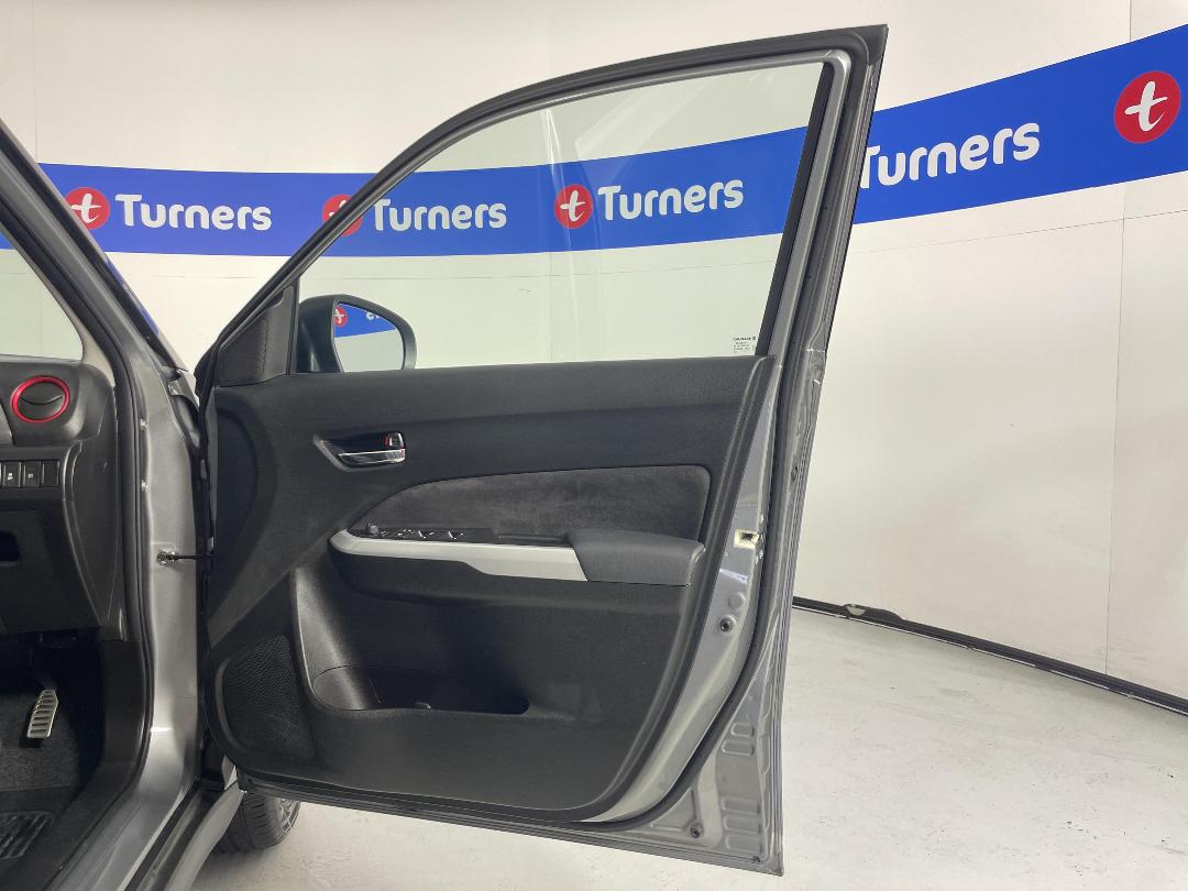 Photo '15' of Suzuki Vitara Photo '15' of Suzuki Vitara