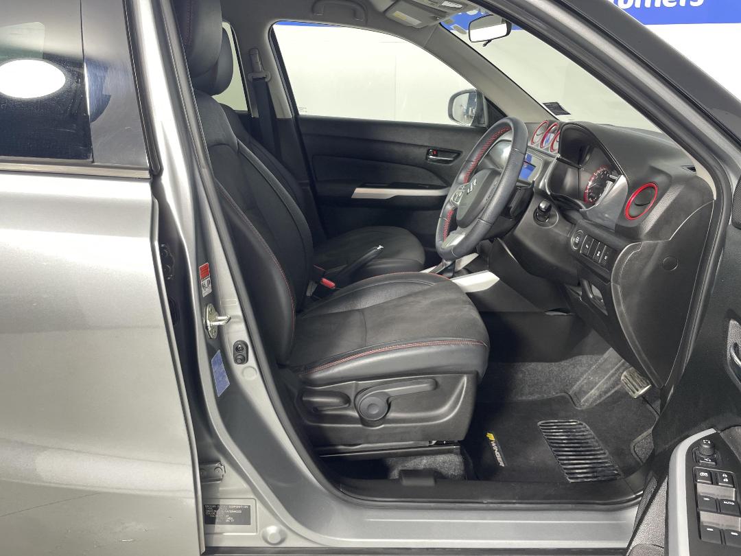 Photo '16' of Suzuki Vitara Photo '16' of Suzuki Vitara