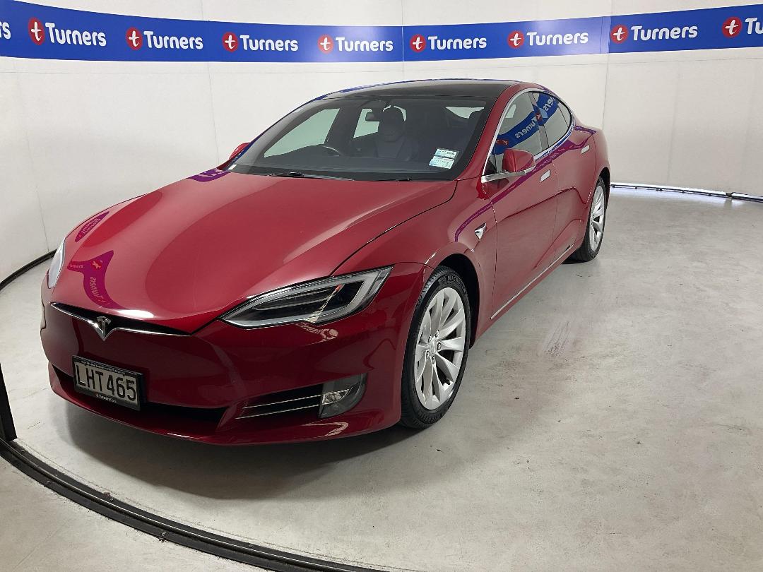 Photo '4' of Tesla Model S