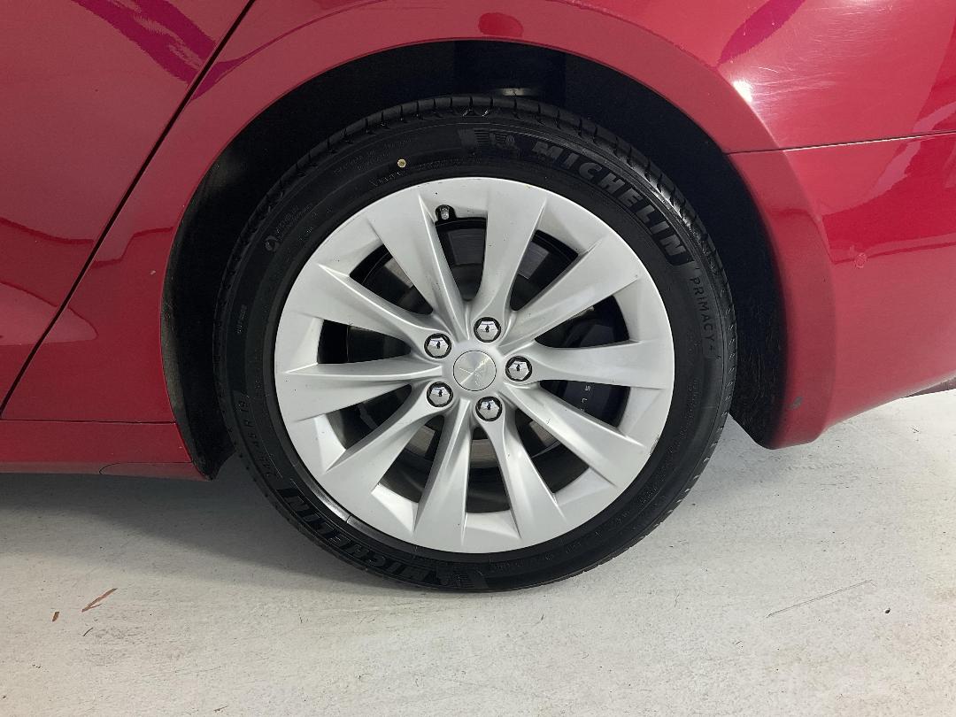 Photo '11' of Tesla Model S