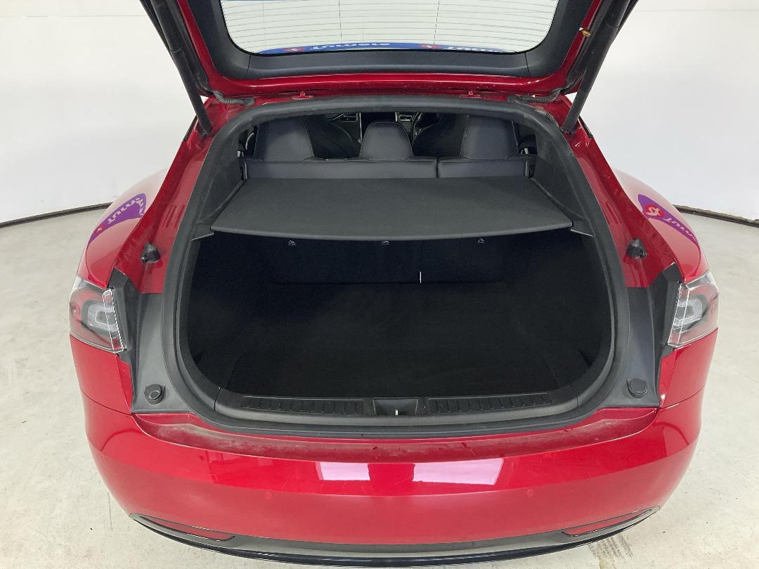 Photo '14' of Tesla Model S