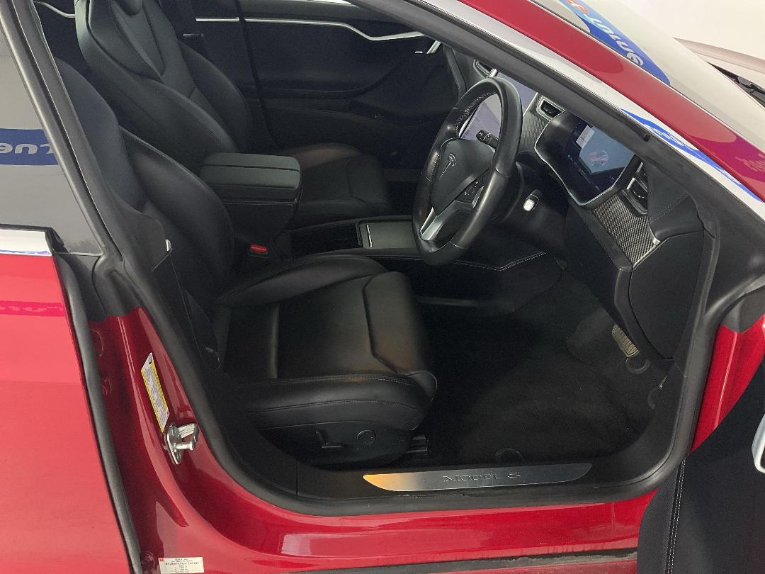 Photo '16' of Tesla Model S