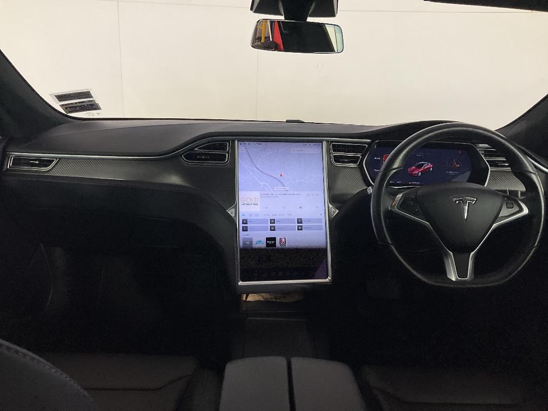 Photo '17' of Tesla Model S