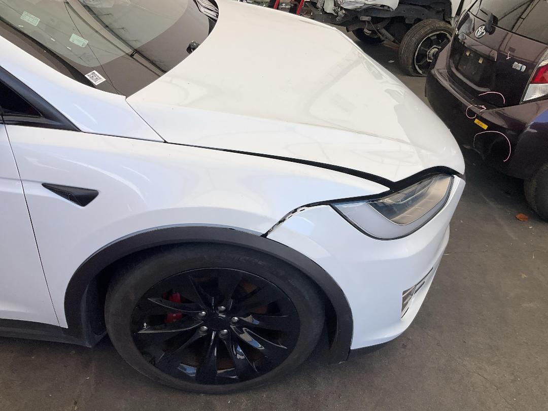 Photo '4' of Tesla Model X P100D