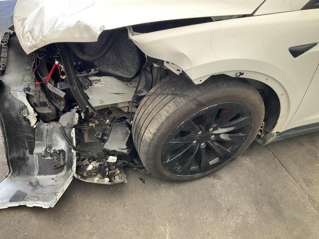 Photo '8' of Tesla Model X P100D