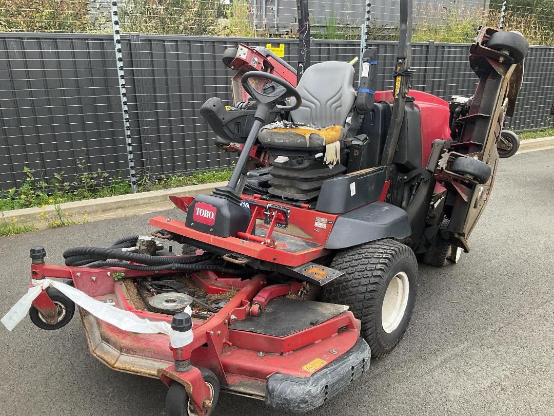 Photo '3' of TORO 4000-D LAWNMOWER Mower