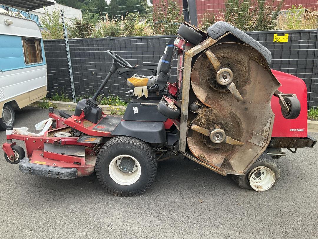 Photo '4' of TORO 4000-D LAWNMOWER Mower