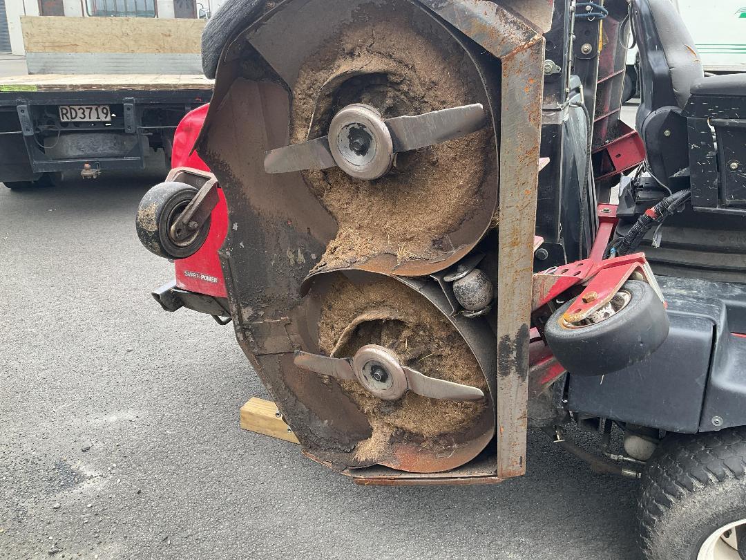 Photo '11' of TORO 4000-D LAWNMOWER Mower