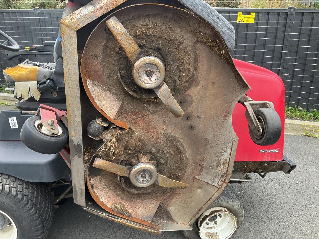 Photo '10' of TORO 4000-D LAWNMOWER Mower