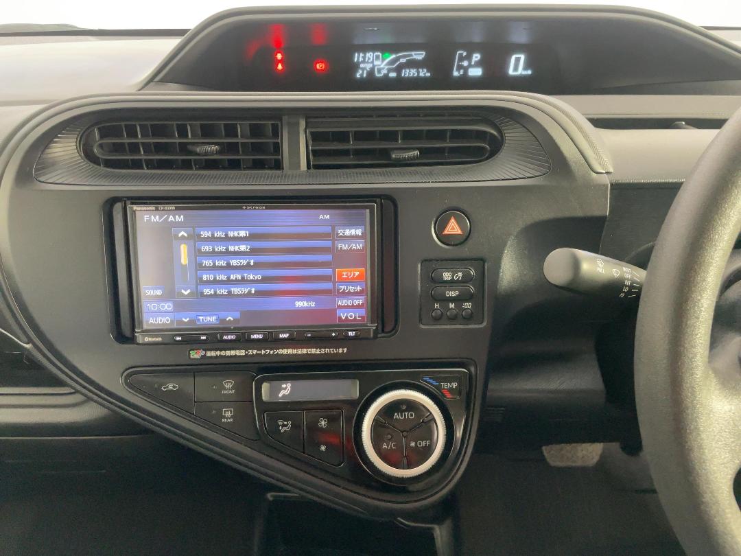 Photo '18' of Toyota Aqua Photo '18' of Toyota Aqua