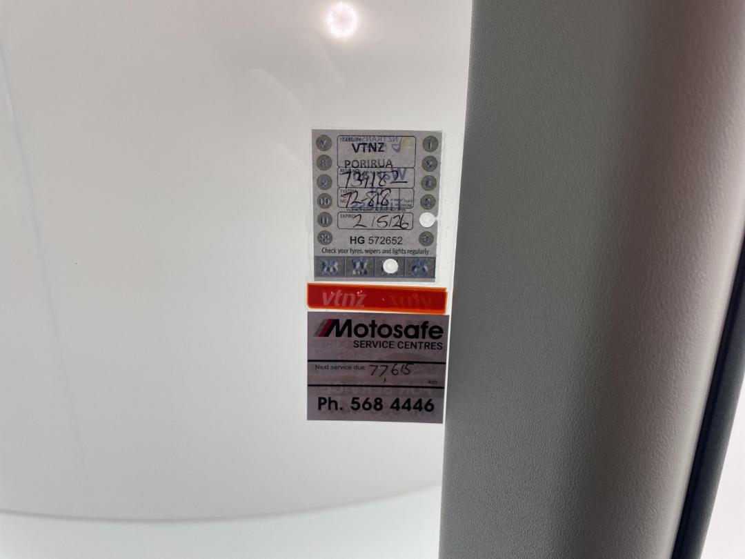 Photo '23' of Toyota Aqua Photo '23' of Toyota Aqua