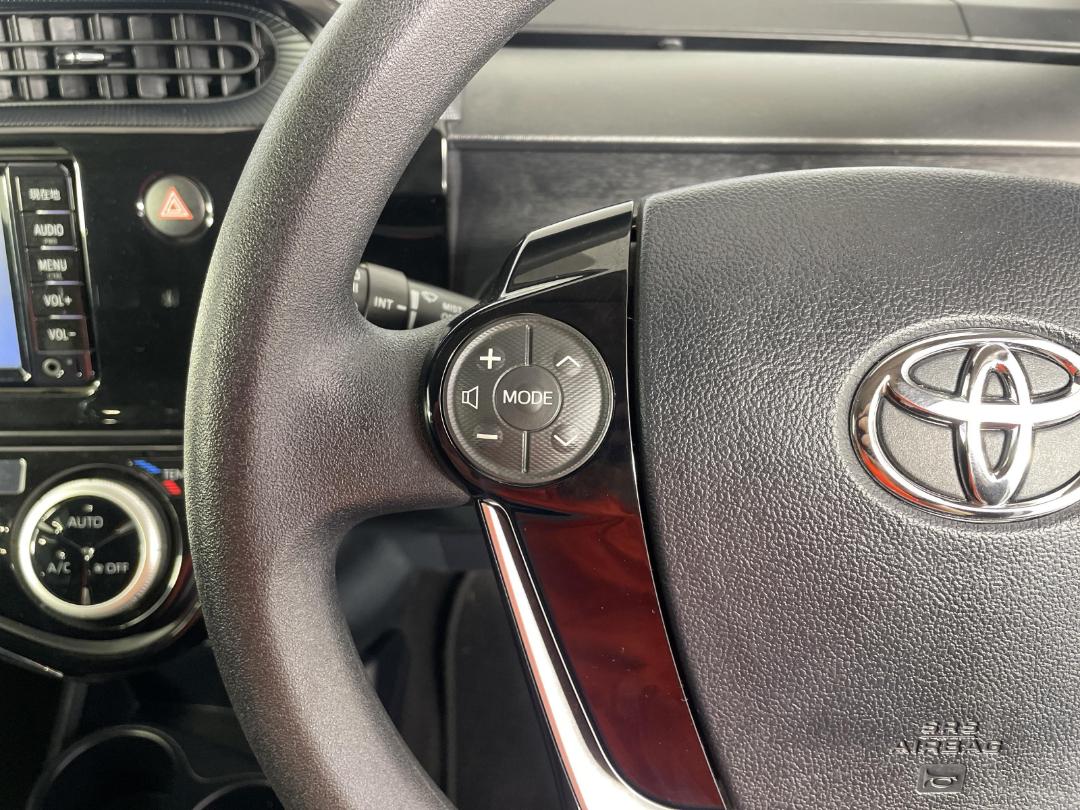 Photo '25' of Toyota Aqua Photo '25' of Toyota Aqua